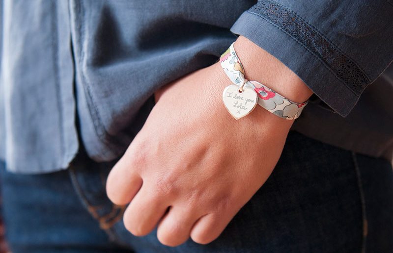 x-personalised-sterling-silver-liberty-heart-bracelet-merci-maman-50-800x600