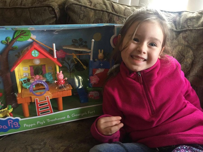 peppa pig's treehouse and george's fort playset