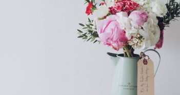 4 Common Occasions to Give Flowers