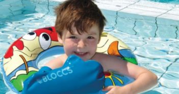 Saving school holidays – Bloccs’ waterproof cast and dressing protectors