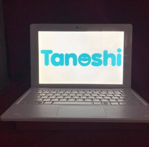 Tanoshi is coming out with a 2 in 1 Computer for Kids! Technology keeps getting better and better and it shows that kids are using technology at young