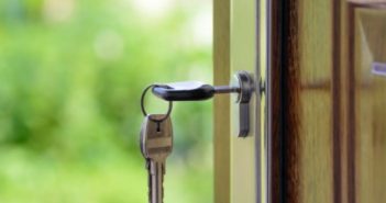 Homeowners' Guide to Lock Outs