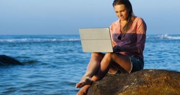 How To Work Remotely While Vacationing