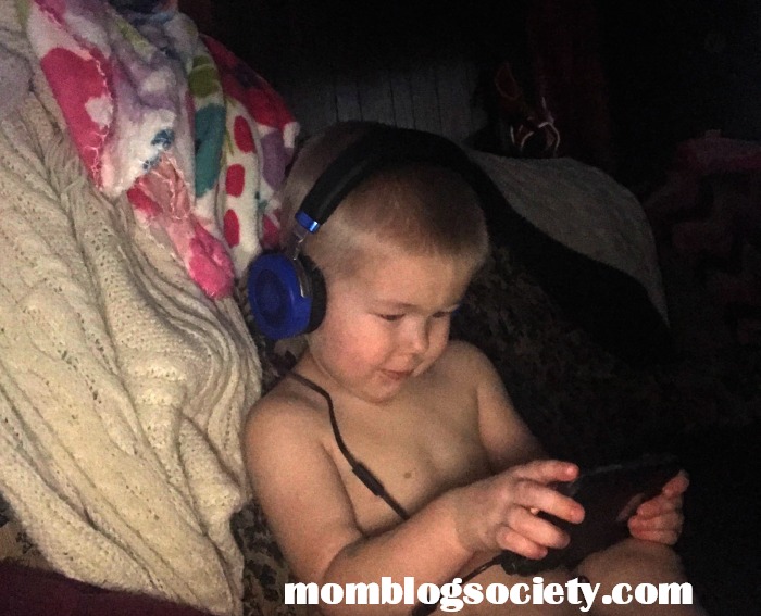 JuniorJams: Volume-Safe Kids Headphones Start the New Year off Right