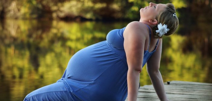 3 Reasons Expecting Mothers May Need A Chiropractic Adjustment