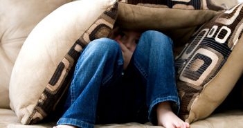 How to Spot the Warning Signs of Depression In Children
