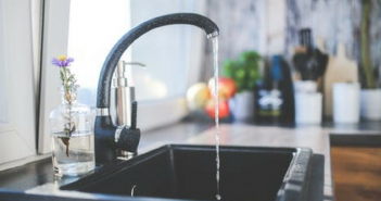 Guide to Fitting a Kitchen Sink