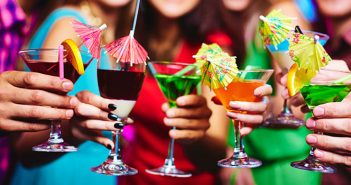 7 Top Tips for Hosting a Stress-Free Cocktail Party