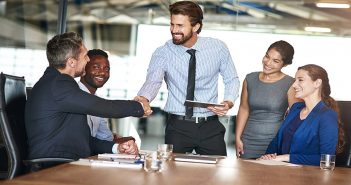 How time & attendance software can help small business owners and their employees:
