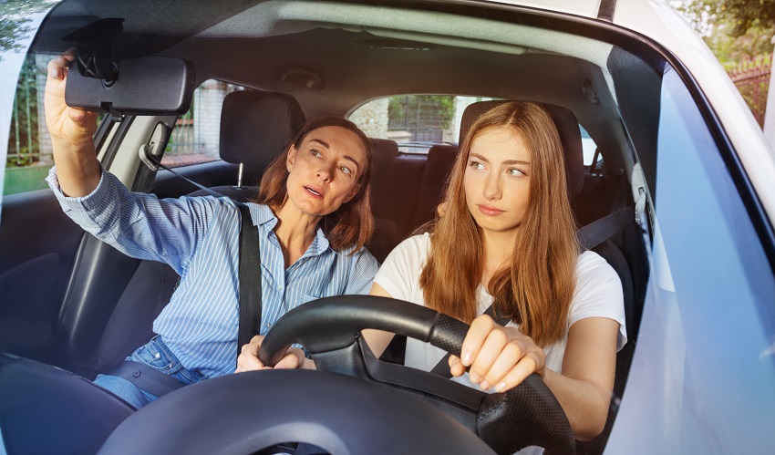 5 Lessons Moms Can Teach Their Teen Drivers Mom Blog Society
