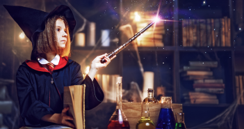 How to Throw a Harry Potter-Themed Party?