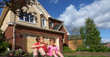 Is Trying to Sell Your Home in Washington Without a Realtor a Good Idea?